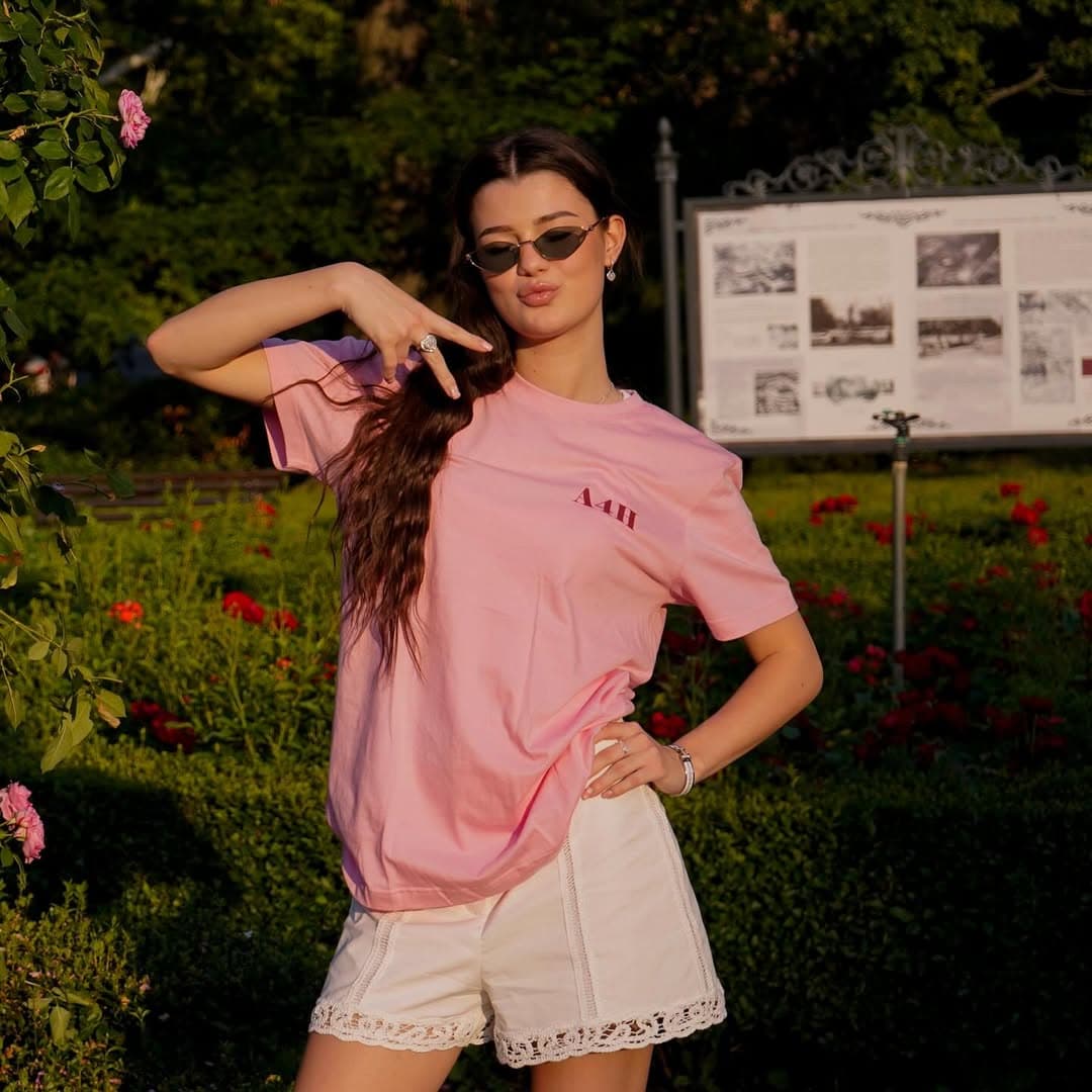 Art 4 The Heart Event Tee image 1